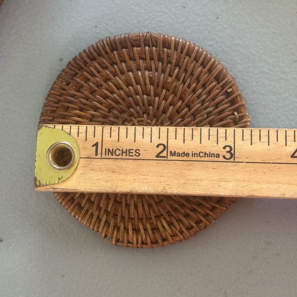 Lombok Indonesia Hand Woven Lidded Basket with 5 Coasters Set Carved Turtle - Picture 12 of 12